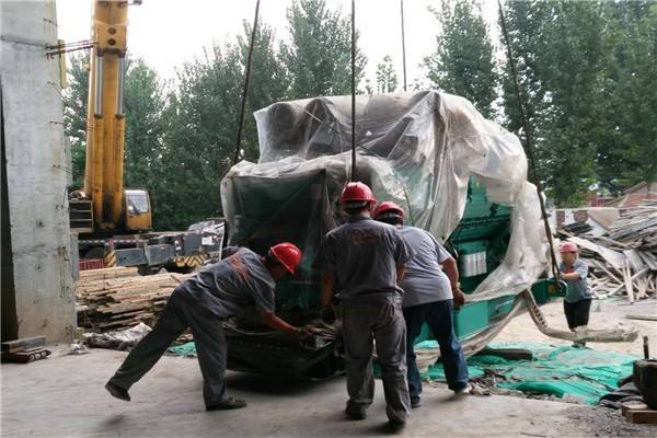 大型設(shè)備搬運(yùn)在下雨天怎么怎么操作